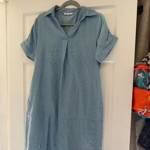 Light Blue Short-Sleeve Midi Dress - Relaxed Linen Blend